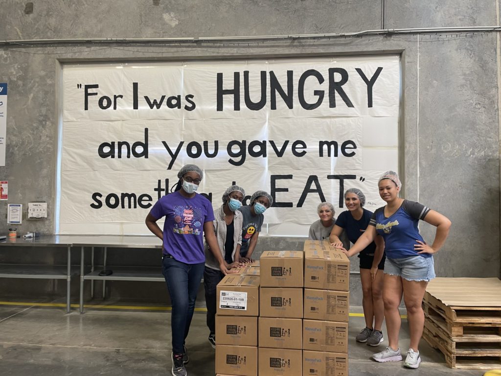 WCU-TX Students Volunteer to Feed Starving Children