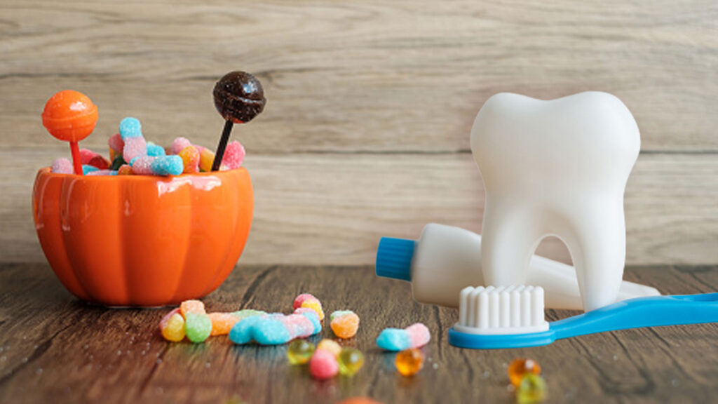 Dental Tips for Keeping Your Teeth Clean This Halloween